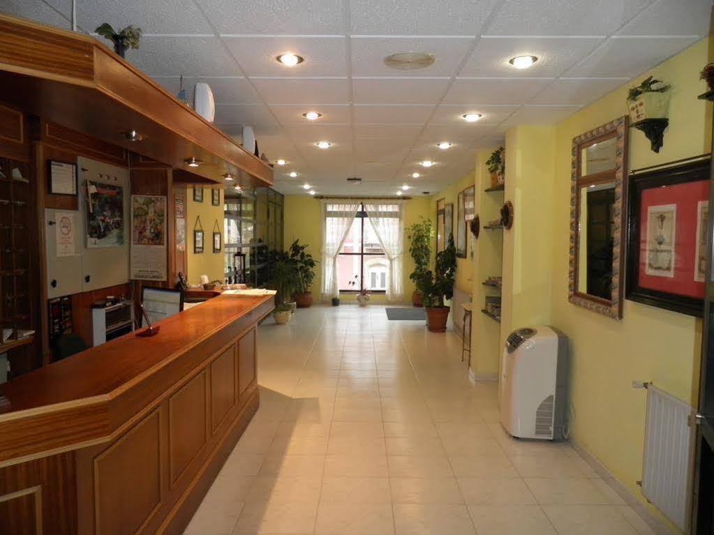 欧罗巴普林森帕多酒店 阿里纳斯·德·卡伯瑞勒斯 外观 照片